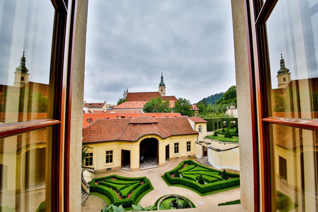 Apartment with Garden View,1607217129:JPEG